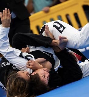 Angela Lee feet photo 7