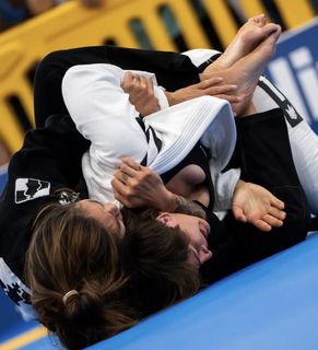 Angela Lee feet photo 6