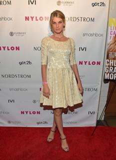 Angela Lindvall feet photo 8