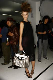 Angela Lindvall feet photo 2