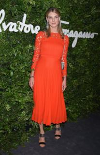 Angela Lindvall feet photo 1