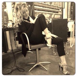 Angela Melillo feet photo thumbnail