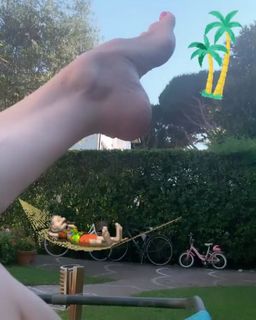 Angela Melillo feet photo thumbnail