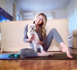 Angela Melillo feet photo thumbnail