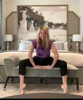 Angela Melillo feet photo thumbnail