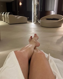 Angela Melillo feet photo thumbnail
