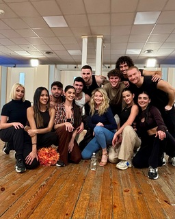 Angela Melillo feet photo thumbnail