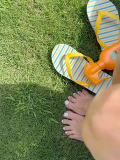 Angela Melillo feet photo thumbnail