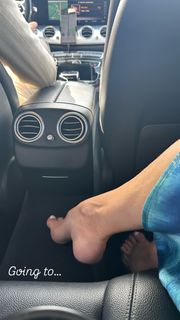 Angela Melillo feet photo thumbnail