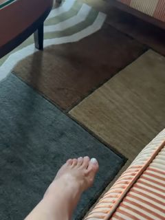 Angela Melillo feet photo thumbnail