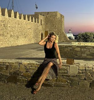 Angela Melillo feet photo thumbnail