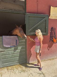 Angela Melillo feet photo thumbnail