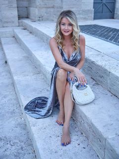 Angela Melillo feet photo thumbnail