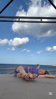 Angela Melillo feet photo thumbnail