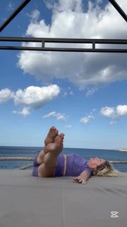 Angela Melillo feet photo thumbnail
