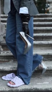 Angela Melillo feet photo thumbnail