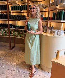 Angela Melillo feet photo 17