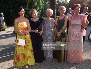 Angela Merkel feet photo thumbnail