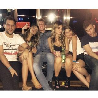 Angela Munhoz feet photo 20