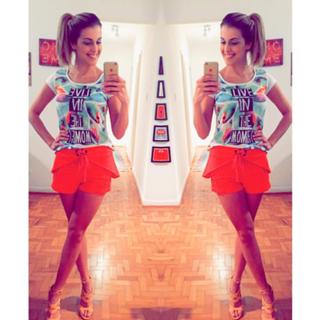 Angela Munhoz feet photo 6
