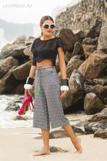 Angela Munhoz feet photo 17