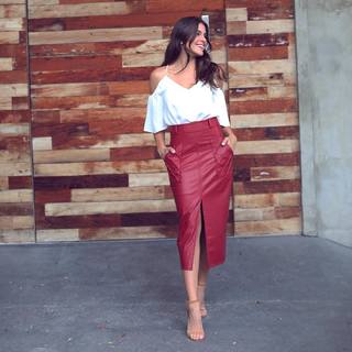 Angela Munhoz feet photo 11