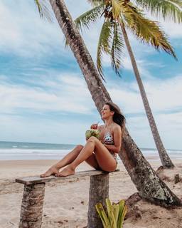 Angela Munhoz feet photo 4