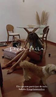 Angela Munhoz feet photo 13
