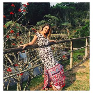 Angela Munhoz feet photo 9