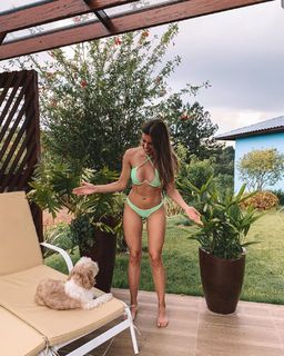 Angela Munhoz feet photo 11