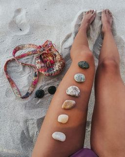 Angela Munhoz feet photo 5