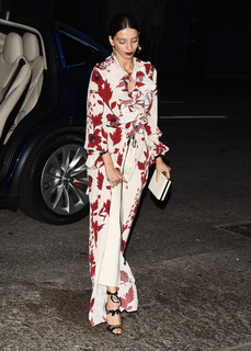 Angela Sarafyan feet photo thumbnail