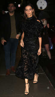 Angela Sarafyan feet photo thumbnail