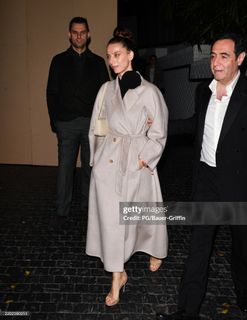 Angela Sarafyan feet photo thumbnail