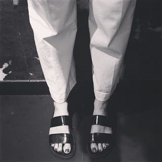 Angela Scanlon feet photo thumbnail