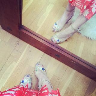 Angela Scanlon feet photo thumbnail