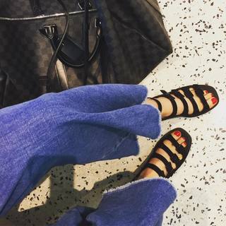 Angela Scanlon feet photo thumbnail
