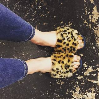 Angela Scanlon feet photo thumbnail
