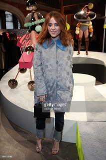Angela Scanlon feet photo thumbnail