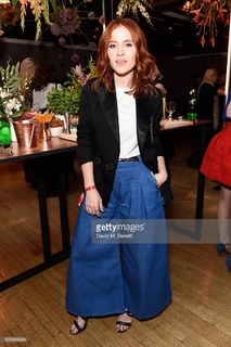 Angela Scanlon feet photo thumbnail