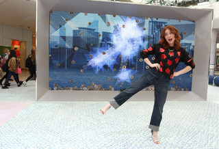Angela Scanlon feet photo thumbnail