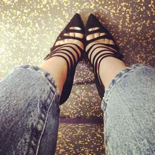 Angela Scanlon feet photo thumbnail