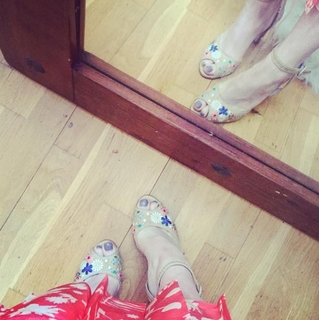 Angela Scanlon feet photo thumbnail