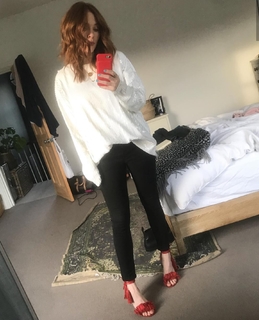 Angela Scanlon feet photo thumbnail