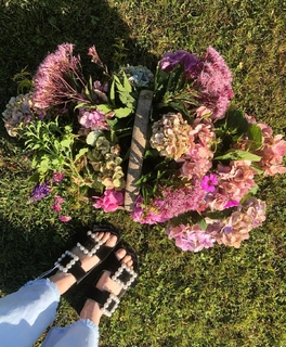 Angela Scanlon feet photo thumbnail