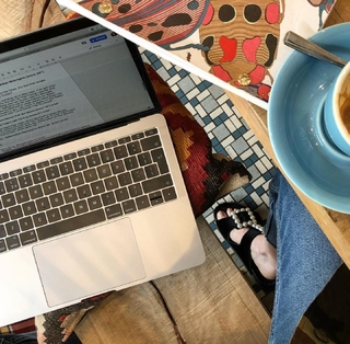 Angela Scanlon feet photo thumbnail