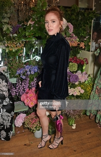 Angela Scanlon feet photo thumbnail