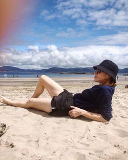 Angela Scanlon feet photo thumbnail