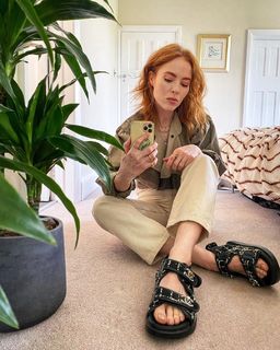 Angela Scanlon feet photo thumbnail