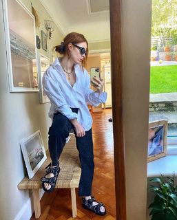 Angela Scanlon feet photo thumbnail